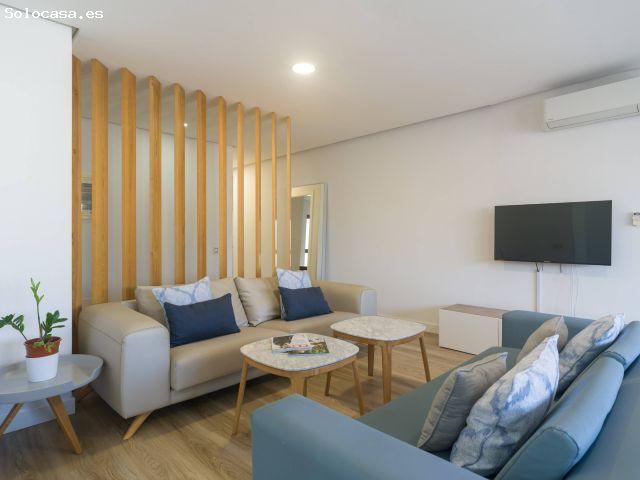 Exclusiva vivienda prácticamente en primera línea de la Playa de Las Canteras