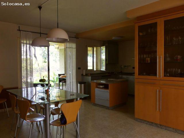 Exclusiva vivienda unifamiliar frente al ermitorio de la Virgen de Gracia, sobre el Mijares