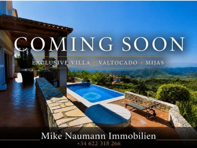 Exclusiva villa con espectaculares vistas panorámicas al mar y a la montaña en Valtocado