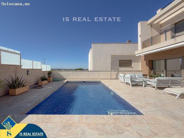 Exclusiva Villa con gigantesca parcela y piscina privada + Gran Solarium con increíbles vistas panor