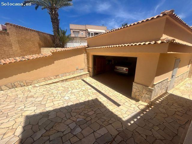 EXCLUSIVA VILLA CON VISTAS AL MAR EN CALARREONA – ÁGUILAS!