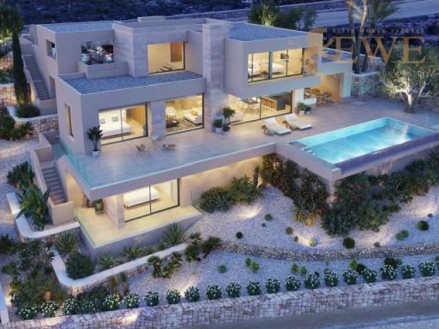 Exclusiva villa con vistas panorámicas al mar en Cumbre del Sol