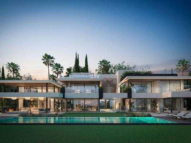Exclusiva Villa / Chalet de 1420 m2 en venta en Marbella, Andalucía