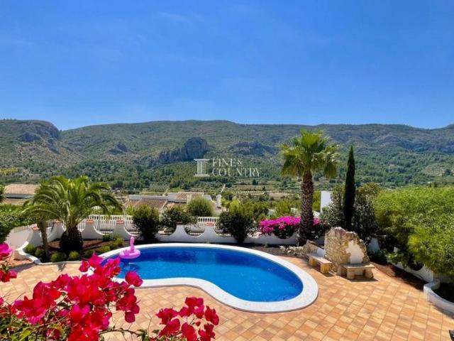 Exclusiva Villa / Chalet de 146 m2 en venta en Pedreguer, Comunidad Valenciana