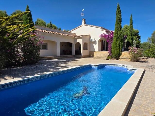 Exclusiva Villa / Chalet de 151 m2 en venta en l'Ametlla de Mar, España