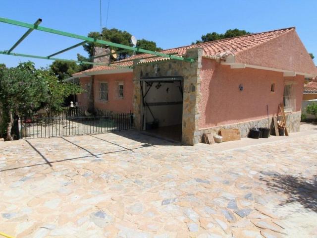 Exclusiva Villa / Chalet de 167 m2 en venta en Torrevieja, España
