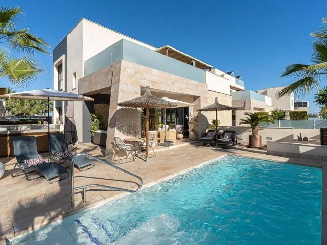 Exclusiva Villa / Chalet de 167 m2 en venta en Benejúzar, Comunidad Valenciana