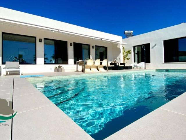 Exclusiva Villa / Chalet de 165 m2 en venta en La Romana, Comunidad Valenciana
