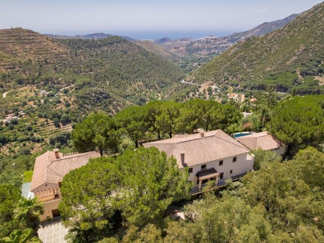 Exclusiva Villa / Chalet de 1688 m2 en venta en Ojén, España