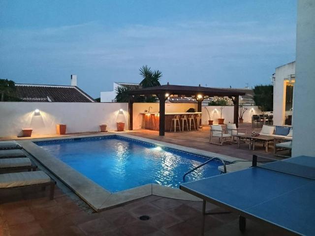 Exclusiva Villa / Chalet de 168 m2 en venta en Manilva, España
