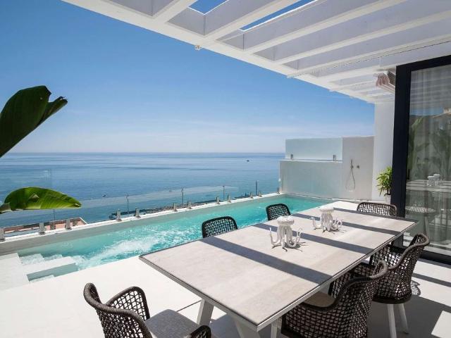 Exclusiva Villa / Chalet de 174 m2 en venta en Almuñécar, Andalucía