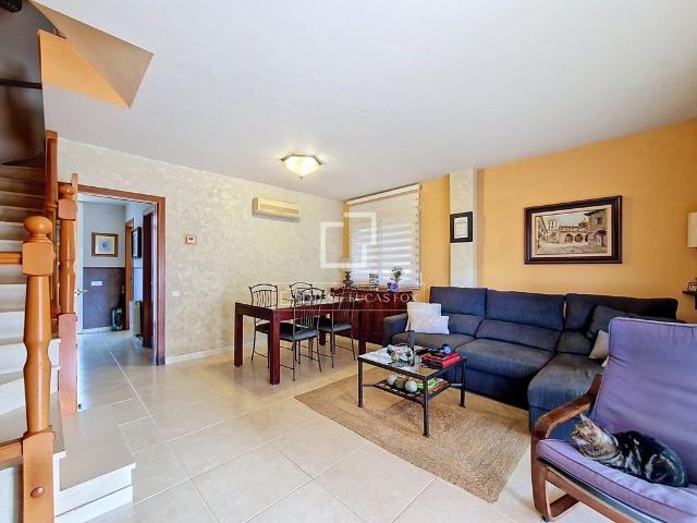 Exclusiva Villa / Chalet de 174 m2 en venta en Cubelles, España