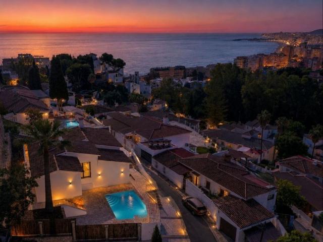 Exclusiva Villa / Chalet de 192 m2 en venta en Fuengirola, Andalucía