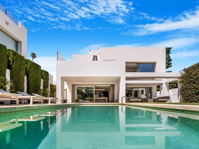 Exclusiva Villa / Chalet de 1000 m2 en venta en The Golden Mile, España