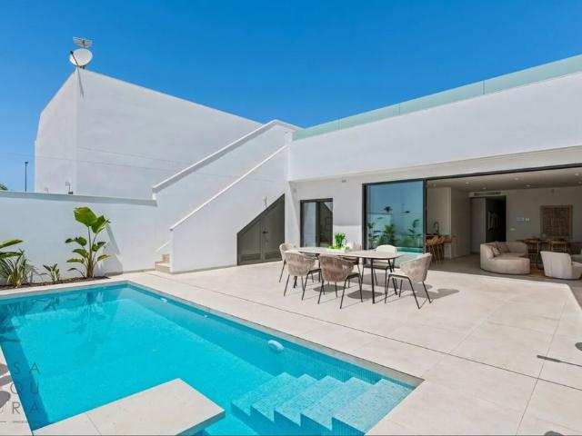 Exclusiva Villa / Chalet de 109 m2 en venta en Los Alcázares, España