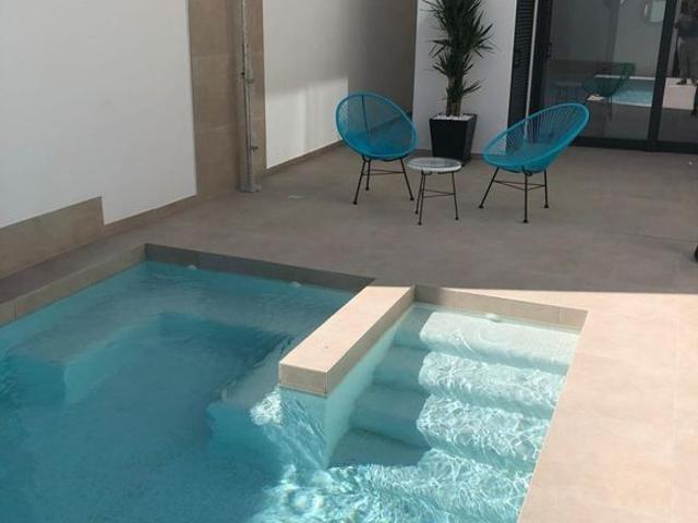 Exclusiva Villa / Chalet de 127 m2 en venta en Benijófar, Comunidad Valenciana