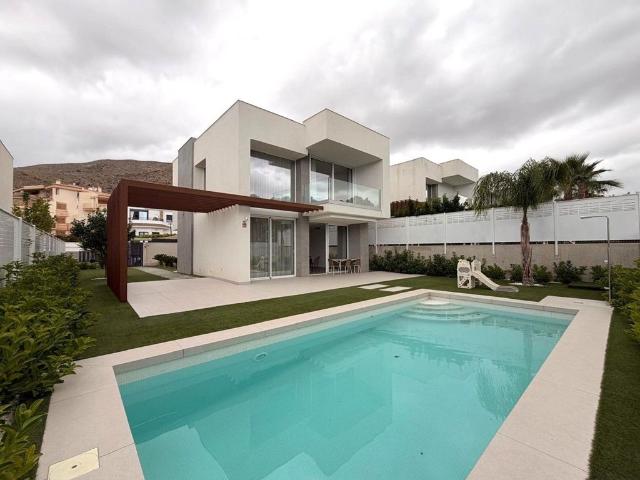 Exclusiva Villa / Chalet de 127 m2 en venta en Finestrat, España