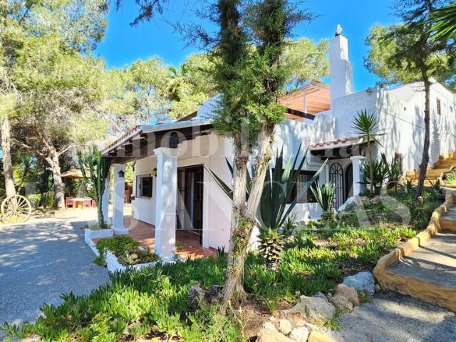 Exclusiva Villa / Chalet de 125 m2 en venta en Santa Eulalia del Río, España