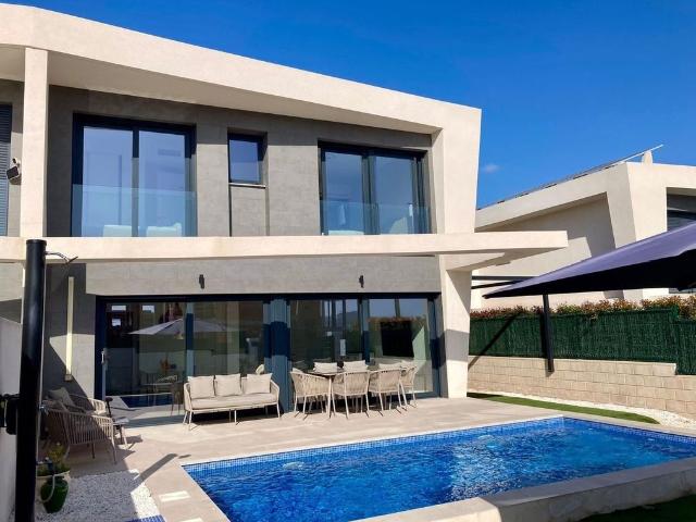Exclusiva Villa / Chalet de 130 m2 en venta en Gran Alacant, España