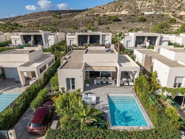 Exclusiva Villa / Chalet de 132 m2 en venta en Algorfa, España