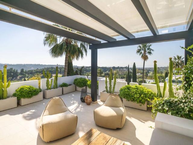 Exclusiva Villa / Chalet de 267 m2 en venta en Marbella, España