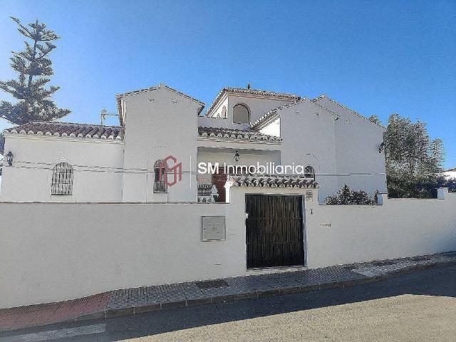 Exclusiva Villa / Chalet de 281 m2 en venta en Nerja, Andalucía