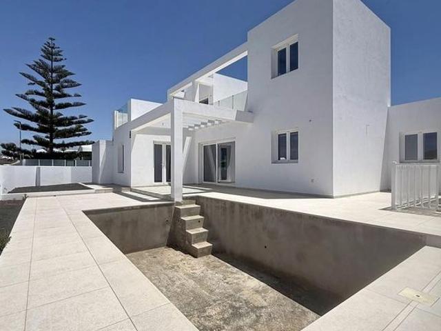Exclusiva Villa / Chalet de 208 m2 en venta en Teguise, España