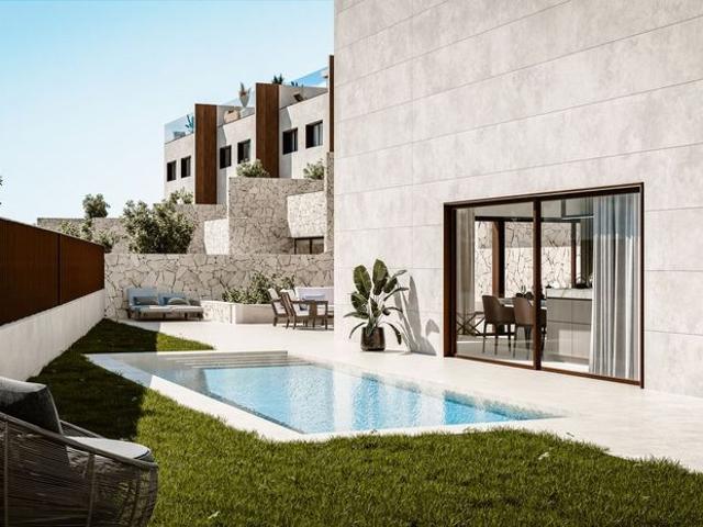 Exclusiva Villa / Chalet de 230 m2 en venta en Marbella, Andalucía