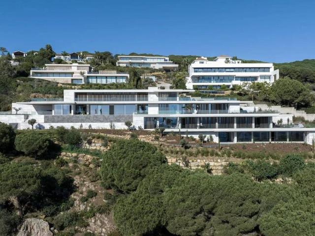 Exclusiva Villa / Chalet de 2348 m2 en venta en Sotogrande, España