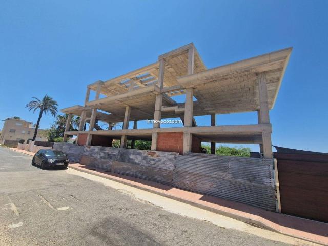 Exclusiva Villa / Chalet de 340 m2 en venta en La Manga, Murcia