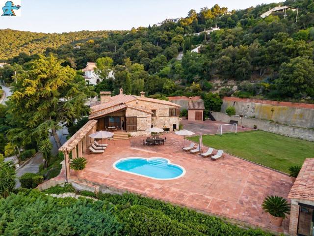Exclusiva Villa / Chalet de 340 m2 en venta en Santa Cristina de Aro, España