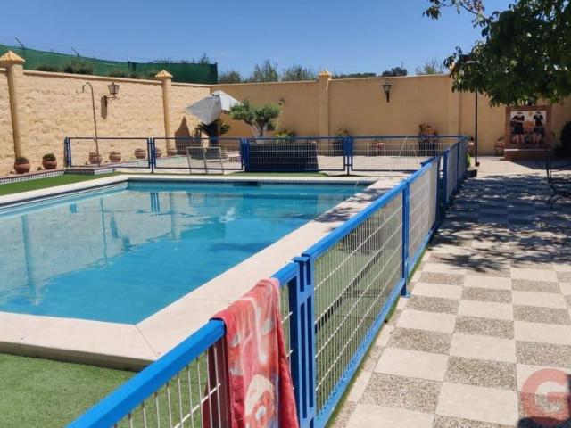 Exclusiva Villa / Chalet de 360 m2 en venta en Montilla, Andalucía