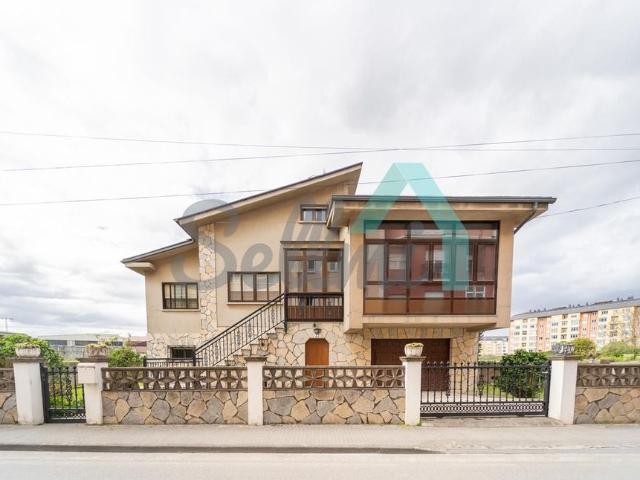 Exclusiva Villa / Chalet de 360 m2 en venta en Ribadeo, Galicia