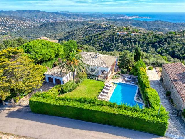 Exclusiva Villa / Chalet de 369 m2 en venta en Playa de Aro, España