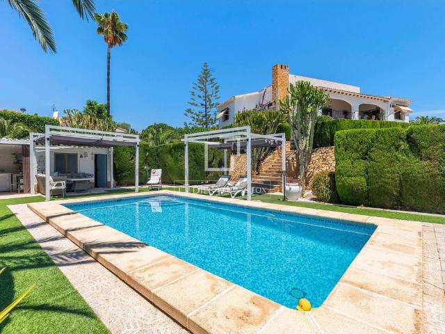 Exclusiva Villa / Chalet de 371 m2 en venta en Alfaz del Pi, Comunidad Valenciana