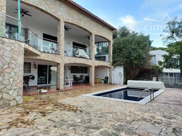 Exclusiva Villa / Chalet en venta Playa de Aro, España