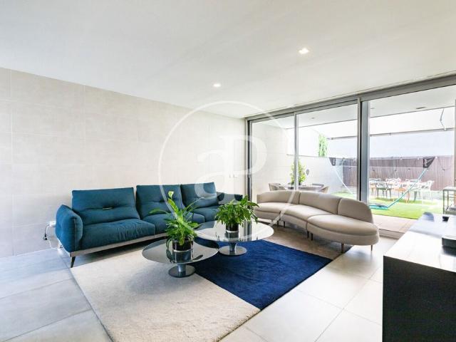 Exclusiva Villa / Chalet de 397 m2 en venta en Alcobendas, España