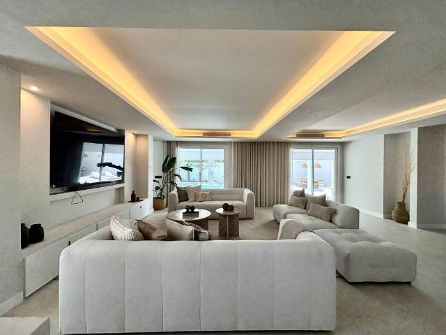 Exclusiva Villa / Chalet de 397 m2 en alquiler en The Golden Mile, Marbella, Andalucía