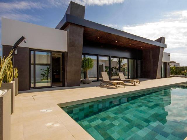 Exclusiva Villa / Chalet de 300 m2 en venta en Rojales, España