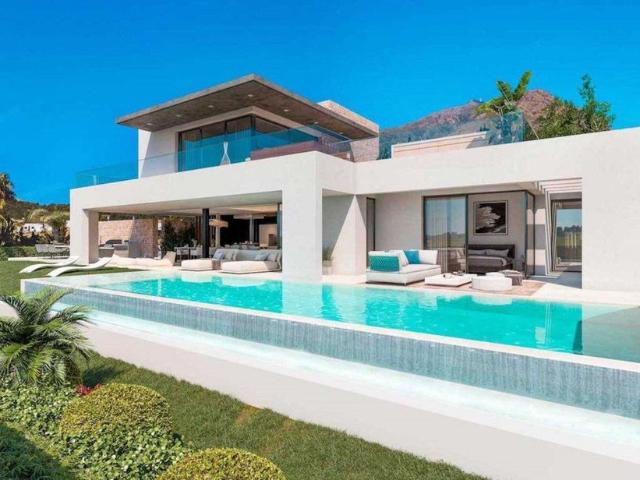Exclusiva Villa / Chalet de 450 m2 en venta en Estepona, Andalucía