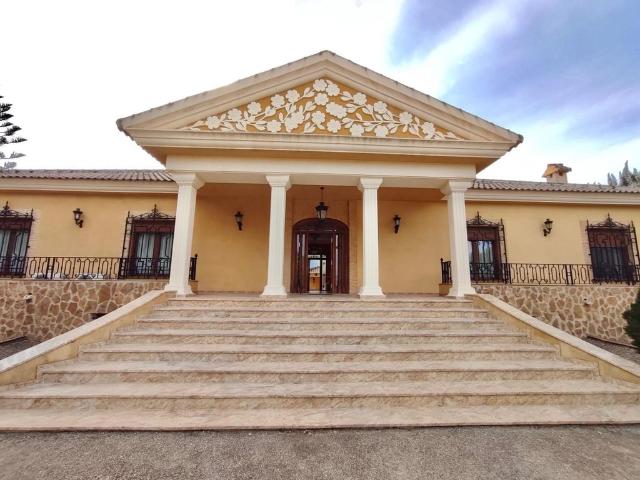 Exclusiva Villa / Chalet de 460 m2 en venta en Orihuela, España