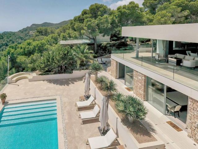 Exclusiva Villa / Chalet de 470 m2 en venta en Es Cubells, Baleares