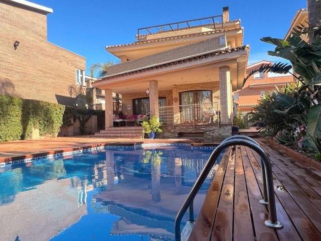 Exclusiva Villa / Chalet de 488 m2 en venta Cambrils, Cataluña