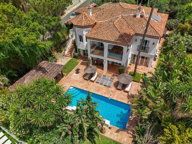 Exclusiva Villa / Chalet de 547 m2 en venta en El Rosario, España