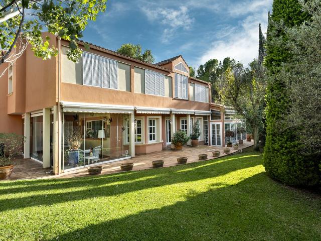 Exclusiva Villa / Chalet de 555 m2 en venta en Son Vida, España
