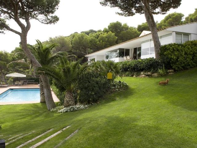 Exclusiva Villa / Chalet de 590 m2 en venta en Bagur, España