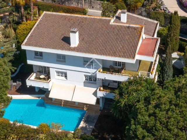 Exclusiva Villa / Chalet de 520 m2 en venta en Cabrils, Cataluña