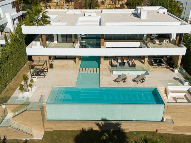 Exclusiva Villa / Chalet de 625 m2 en venta en Benahavís, España
