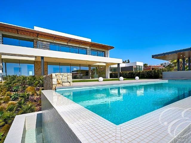Exclusiva Villa / Chalet de 628 m2 en venta en Benahavís, Andalucía