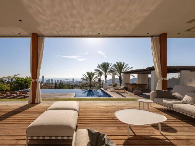 Exclusiva Villa / Chalet de 757 m2 en venta en Finestrat, España
